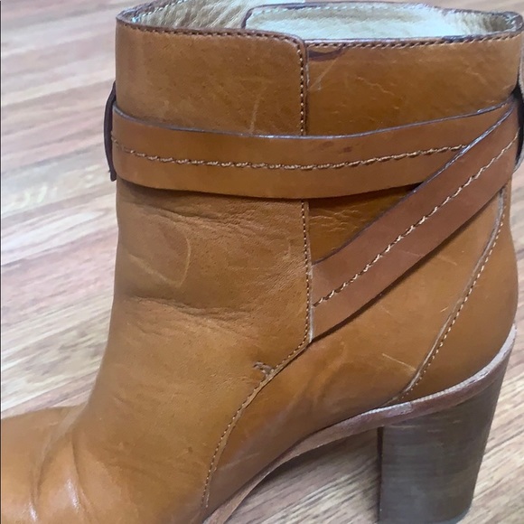 Brown leather designer COACH boots - Picture 4 of 5